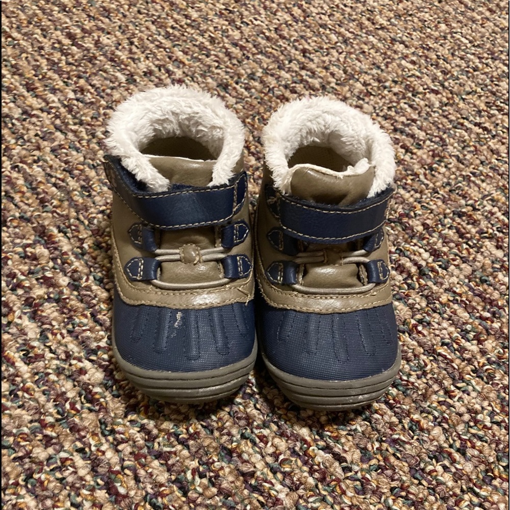 Baby snow boots